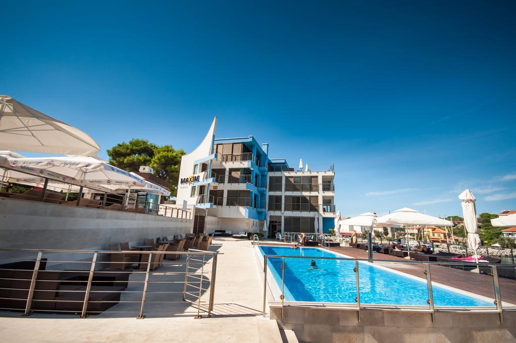 Maxim Hotel