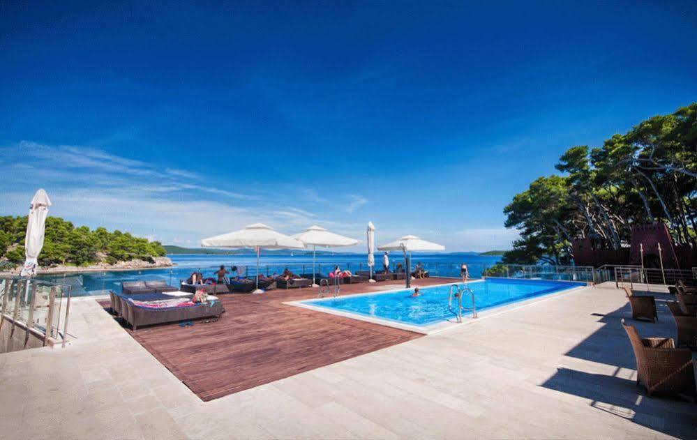 Maxim Hotel